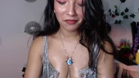 Snapshot of dakota_ro chatting on October 2025 09:09:02 PM Caroliina online show from October 2025 09:09:02 PM