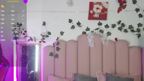 Caroliina online show from May 2026 11:34:02 PM