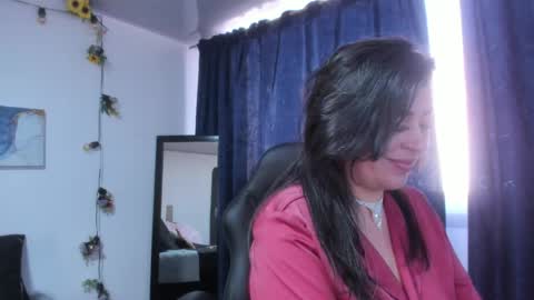 Snapshot of dakotaagray chatting on April 2026 12:36:01 PM Dakotaagray online show from April 2026 12:36:01 PM