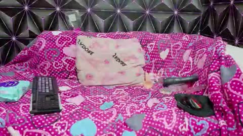 Mariana online show from October 2025 09:59:02 PM