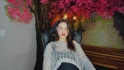 Snapshot of dakotarussell_ chatting on November 2025 11:24:01 AM Dakota online show from November 2025 11:24:01 AM