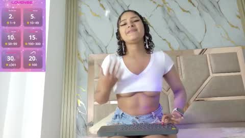 Snapshot of dakotatylerrr chatting on November 2025 11:09:02 AM dakotatylerrr online show from November 2025 11:09:02 AM