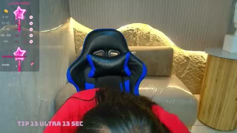 Snapshot of dakotha_v chatting on September 2025 09:18:01 PM Dakotha online show from September 2025 09:18:01 PM