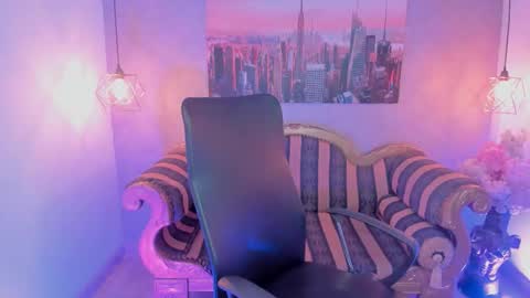 dali_collin online show from November 2025 12:07:01 PM