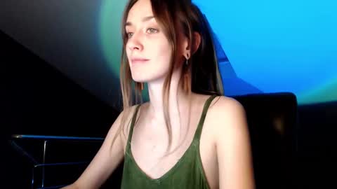 Snapshot of dalia_peach chatting on December 2024 01:31:02 PM Dalia online show from December 2024 01:31:02 PM
