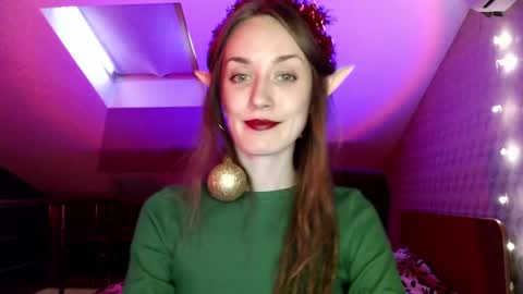 Snapshot of dalia_peach chatting on December 2024 10:28:01 AM Dalia online show from December 2024 10:28:01 AM