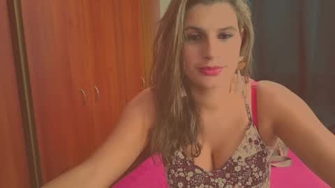 Snapshot of dalila_sexxx chatting on December 2025 04:29:02 AM Dalila online show from December 2025 04:29:02 AM