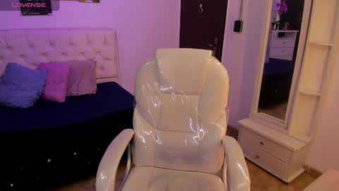 Snapshot of dalilah_420 chatting on December 2025 07:53:01 PM dalilah_420 online show from December 2025 07:53:01 PM