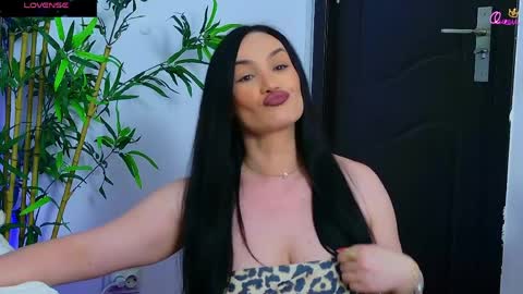 daliyaa_ online show from May 2026 02:45:01 PM