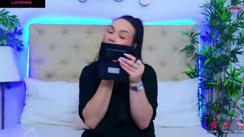 daliyaa_ online show from June 2026 11:56:02 AM