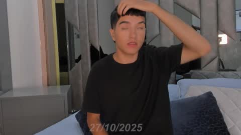 Snapshot of dallen_grant chatting on October 2025 12:09:02 PM Dallen Grant online show from October 2025 12:09:02 PM