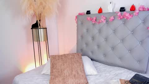 Dalyla online show from October 2025 12:47:01 PM