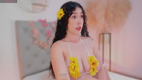 Dalyla online show from April 2026 01:09:02 PM