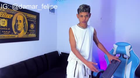damar_felipe online show from January 2025 07:00:02 AM