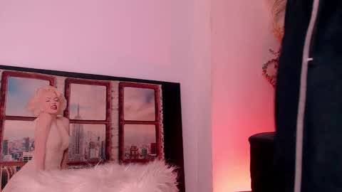         online show from November 2025 05:54:01 AM