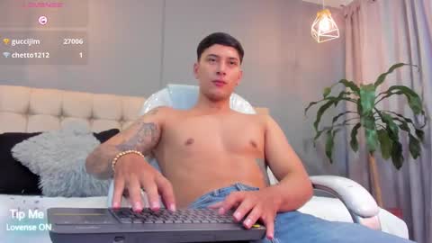 DAMIAN online show from September 2025 02:11:01 PM