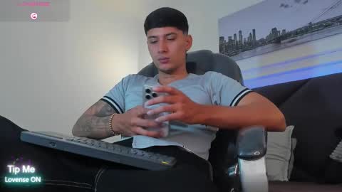 DAMIAN online show from March 2026 02:13:01 PM