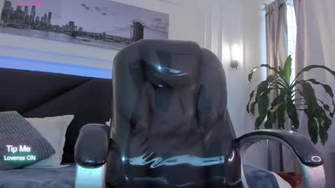 DAMIAN online show from March 2026 02:50:01 PM