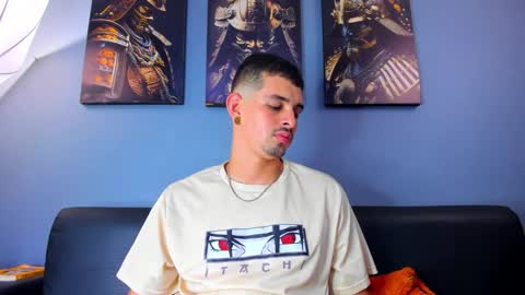 Snapshot of damian__oliver chatting on March 2026 01:44:01 AM Damian Oliver online show from March 2026 01:44:01 AM