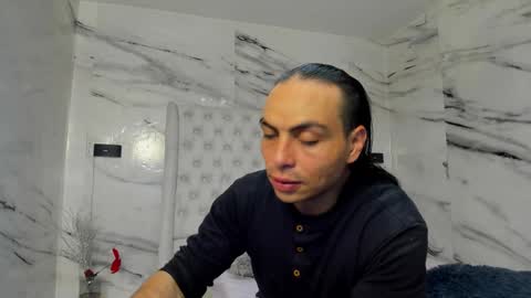 Snapshot of damian_and_tiana chatting on March 2025 05:07:01 AM damian_and_tiana online show from March 2025 05:07:01 AM
