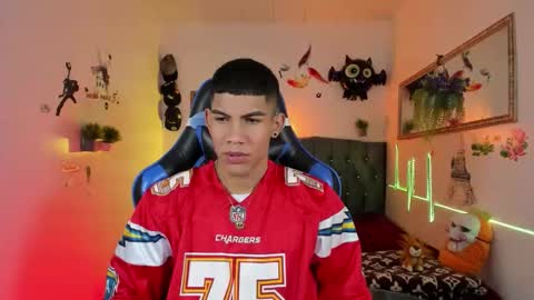 Damian online show from November 2025 03:19:01 AM