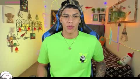 Damian online show from January 2026 03:00:01 AM