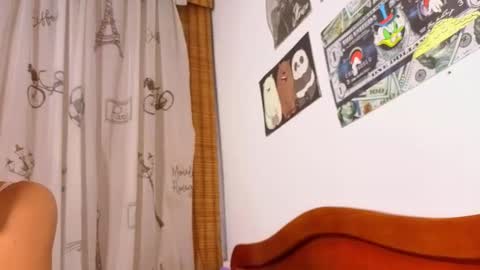 Snapshot of damian_n_lissa chatting on February 2026 12:08:01 AM damian_n_lissa online show from February 2026 12:08:01 AM