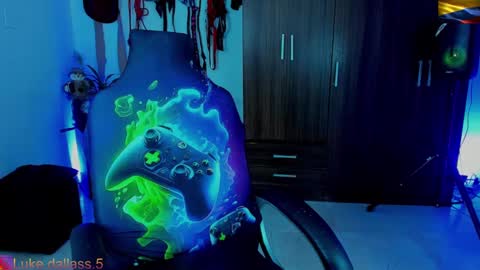 Snapshot of damian_torner chatting on February 2025 08:29:01 AM Damian torner online show from February 2025 08:29:01 AM