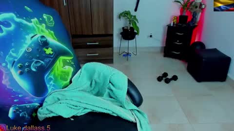 Snapshot of damian_torner chatting on February 2025 02:15:01 PM Damian torner online show from February 2025 02:15:01 PM