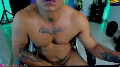 Snapshot of damian_torner chatting on February 2025 11:42:02 AM Damian torner online show from February 2025 11:42:02 AM