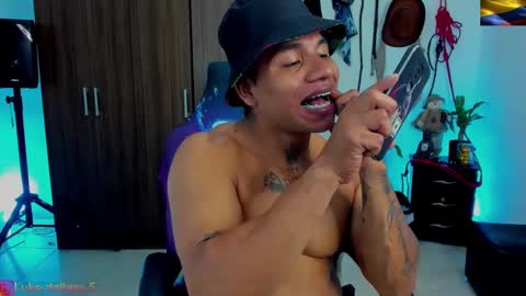 Snapshot of damian_torner chatting on February 2025 11:55:01 AM Damian torner online show from February 2025 11:55:01 AM