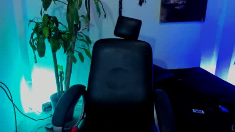 Snapshot of damian_torner chatting on September 2025 07:41:01 AM Damian torner online show from September 2025 07:41:01 AM