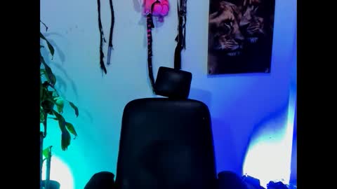 Snapshot of damian_torner chatting on September 2025 07:21:02 AM Damian torner online show from September 2025 07:21:02 AM