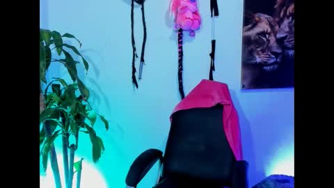 Snapshot of damian_torner chatting on September 2025 08:27:01 AM Damian torner online show from September 2025 08:27:01 AM