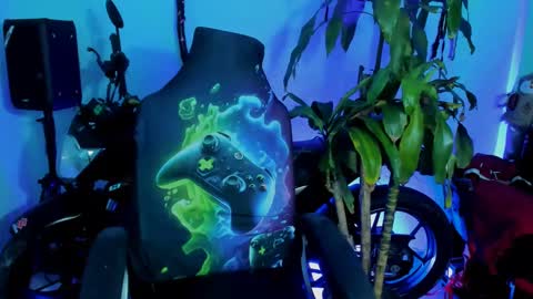 Snapshot of damian_torner chatting on October 2025 08:35:01 AM Damian torner online show from October 2025 08:35:01 AM