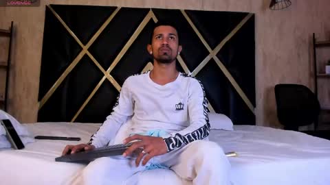 Snapshot of damianlux_ chatting on May 2026 07:30:02 PM damianlux_ online show from May 2026 07:30:02 PM