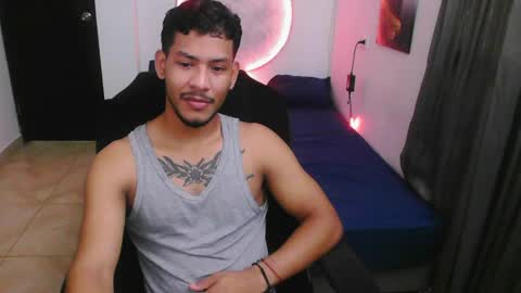 Snapshot of damiann_rees chatting on April 2026 12:49:01 PM instagram damiannreed. online show from April 2026 12:49:01 PM