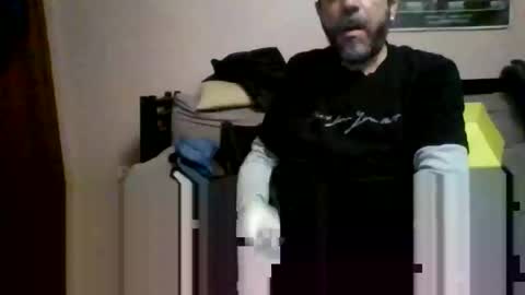 Snapshot of damianour chatting on November 2025 01:49:02 AM damianour online show from November 2025 01:49:02 AM