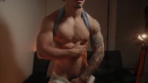 insta damn8   --------  online show from September 2025 11:30:01 PM