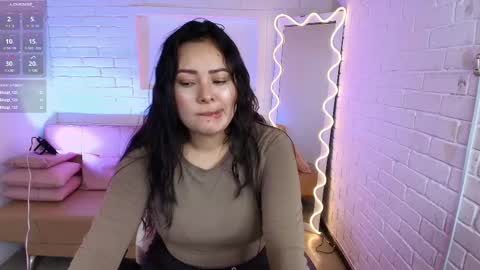 Snapshot of damii_tay chatting on March 2025 10:46:01 AM Damii online show from March 2025 10:46:01 AM