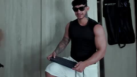 Snapshot of dammianmilleroficial chatting on September 2025 07:40:02 PM INSTAGRAM DAMMIANMILLEROFICIAL online show from September 2025 07:40:02 PM