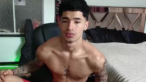 Snapshot of damon_333 chatting on September 2025 06:46:02 PM Damon online show from September 2025 06:46:02 PM