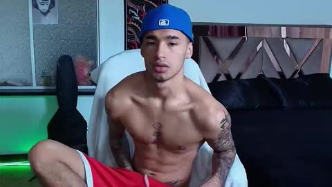 Snapshot of damon_333 chatting on September 2025 06:13:02 PM Damon online show from September 2025 06:13:02 PM