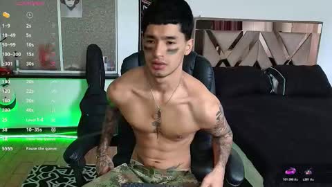 Snapshot of damon_333 chatting on October 2025 05:25:01 PM Damon online show from October 2025 05:25:01 PM