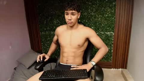 Snapshot of damon_sw chatting on January 2026 06:24:02 PM damon online show from January 2026 06:24:02 PM