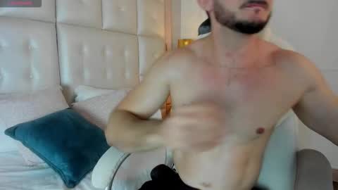 Snapshot of damonsantos chatting on October 2025 01:11:01 PM D A M O N online show from October 2025 01:11:01 PM