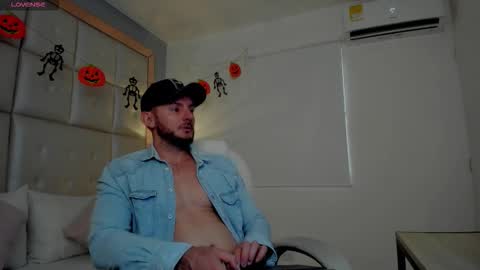 Snapshot of damonsantos chatting on October 2025 01:17:01 PM D A M O N online show from October 2025 01:17:01 PM