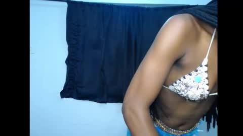 leah online show from March 2026 06:25:02 PM