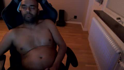 dan_the_man43 online show from May 2026 10:37:02 PM