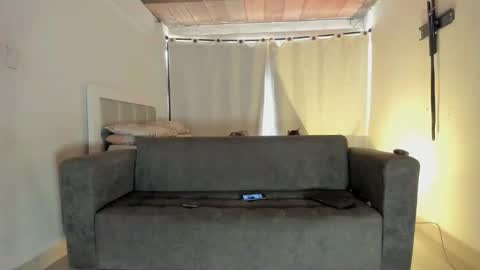 Dayana  online show from February 2026 09:40:02 PM